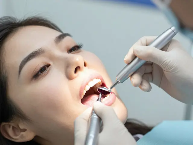 Jak vyvrtat zub: Co se stane při léčbě mezizubního kazu a co očekávat