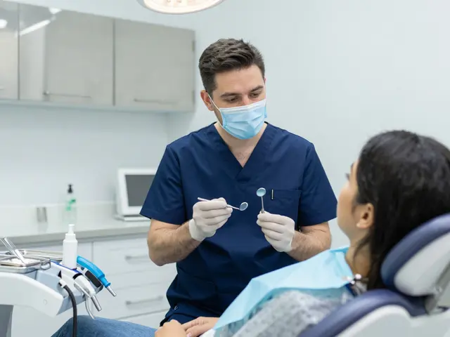 Jak dlouho trvá ošetření kazu? Reálný čas v zubním ordinaci